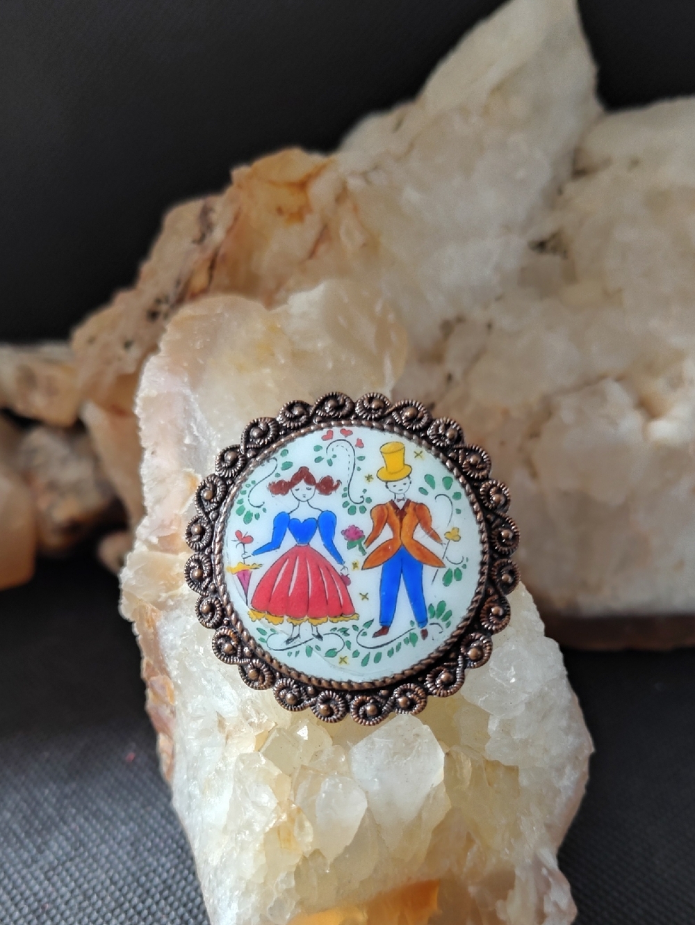 Vintage Pennsylvania Dutch Motif Man And Woman Enamel Brooch
